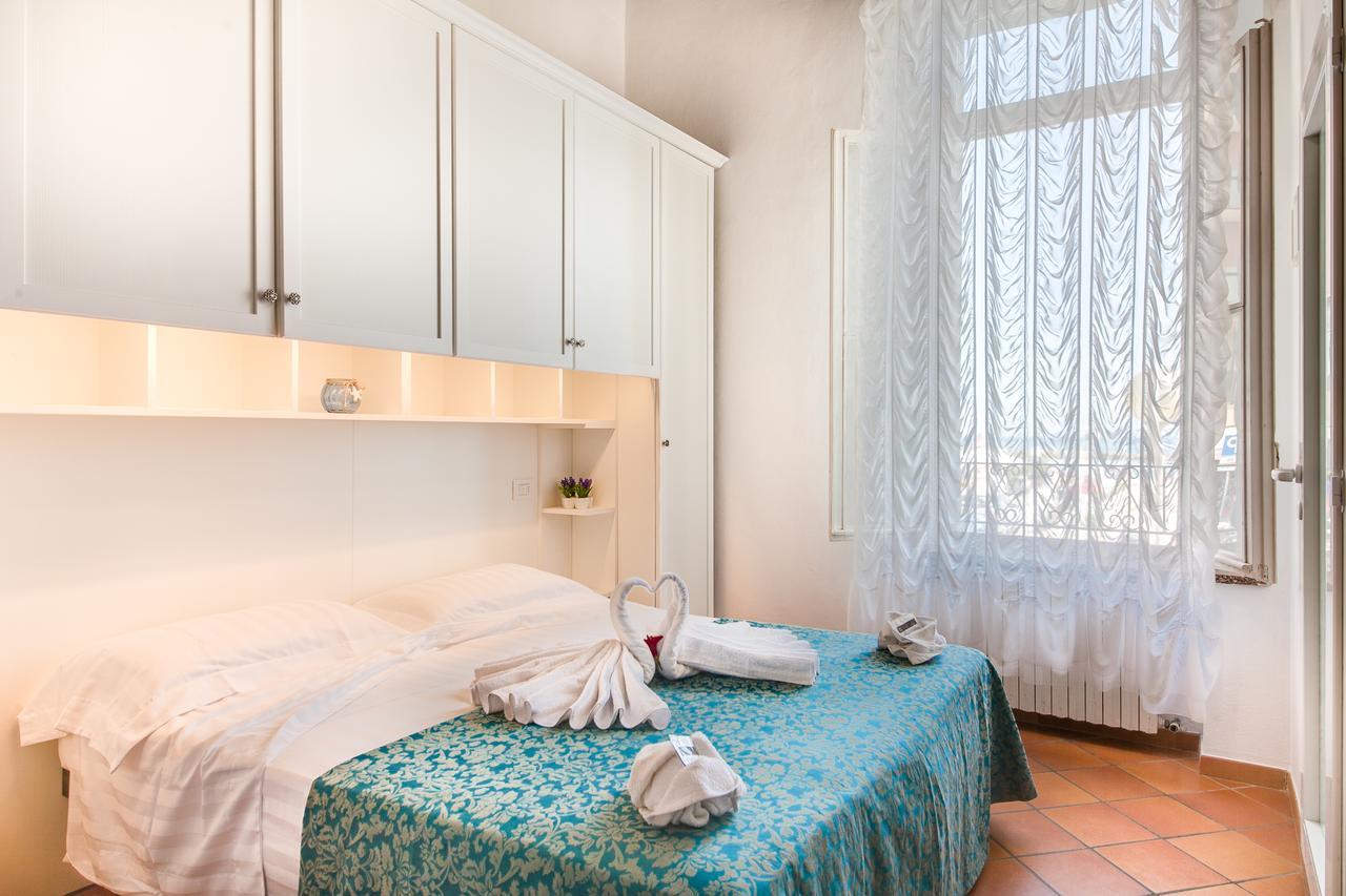 Hotel Villa Laura Rimini Ngoại thất bức ảnh