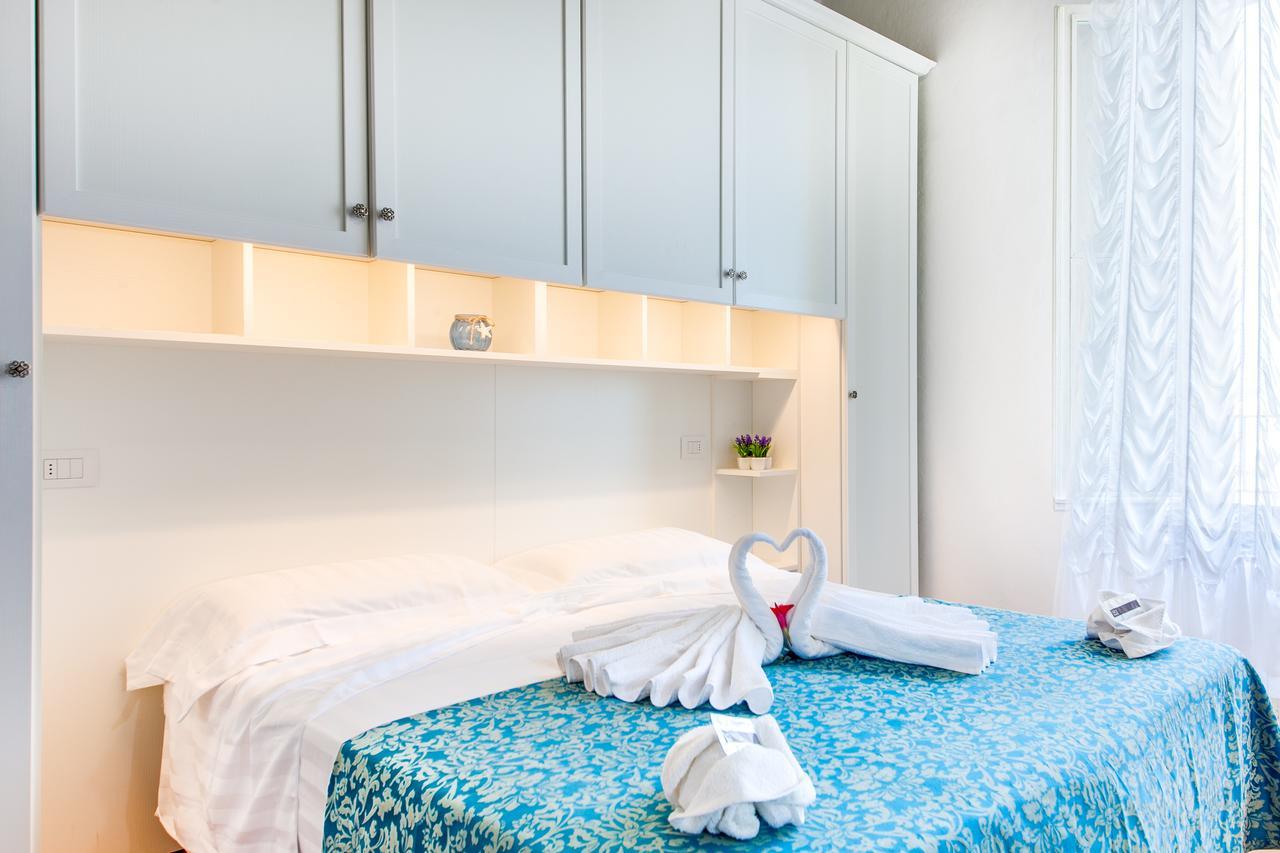 Hotel Villa Laura Rimini Ngoại thất bức ảnh
